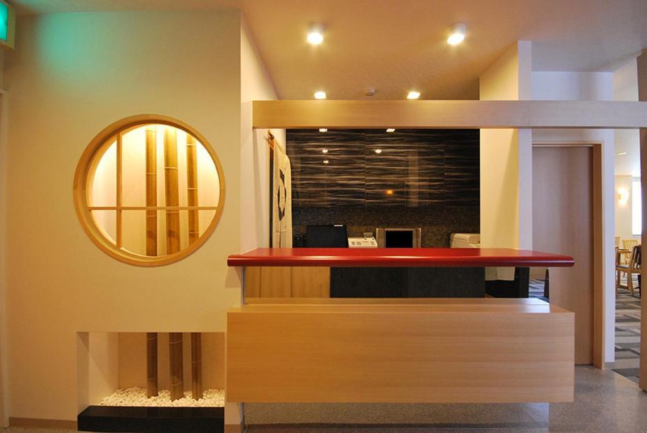 Park Hotel Pinza Icsinomija Kültér fotó